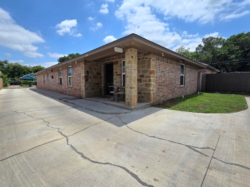 Building Photo - 1621 Alexander Ave
