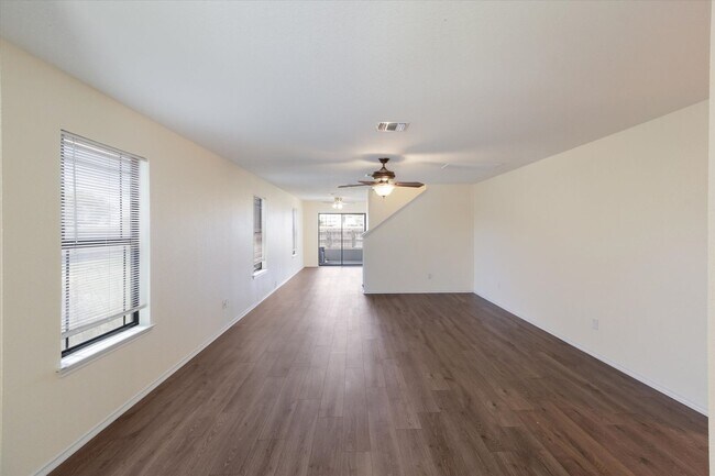 Building Photo - *FIRST MONTH FREE, IF MOVED IN BY 12/31/25*