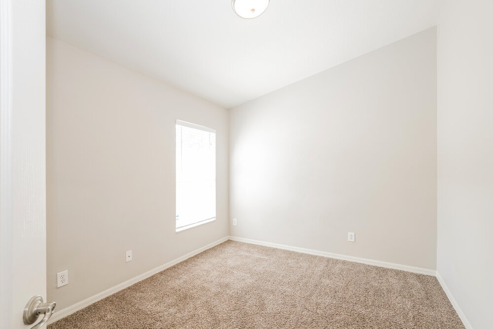 Building Photo - 18136 Cypress Bay Pkwy