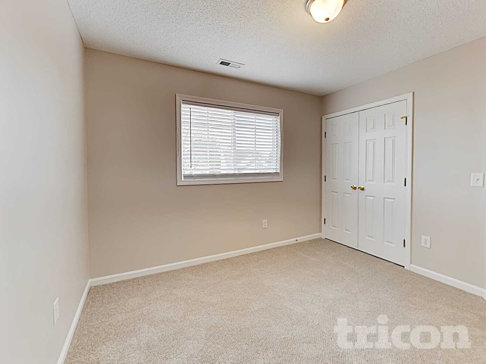 Building Photo - 262 Santee Cir
