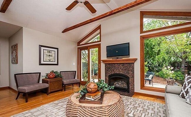 Building Photo - 2961 South Ct