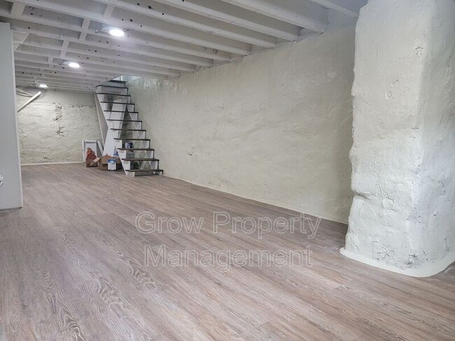 Building Photo - 3632 Earp St