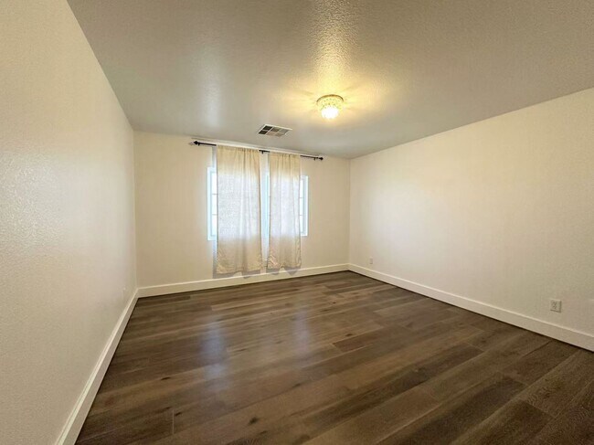 Building Photo - 8191 Dover Canyon Ct