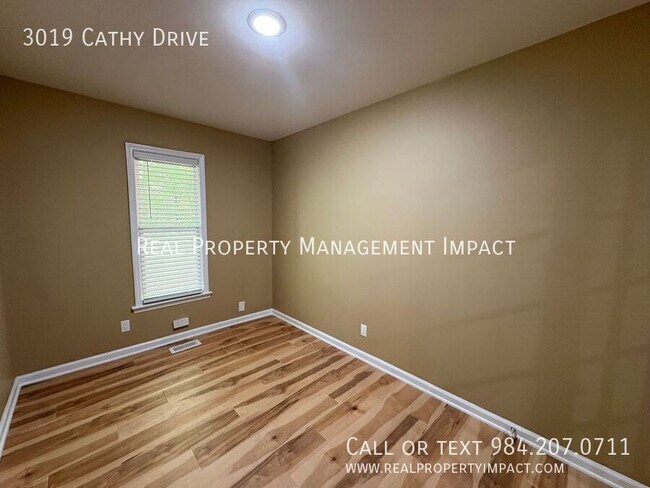 Building Photo - 3019 Cathy Dr