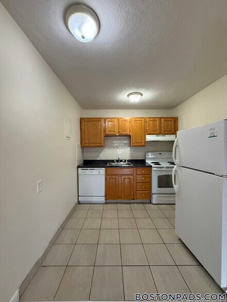 Building Photo - 75 Gardner St