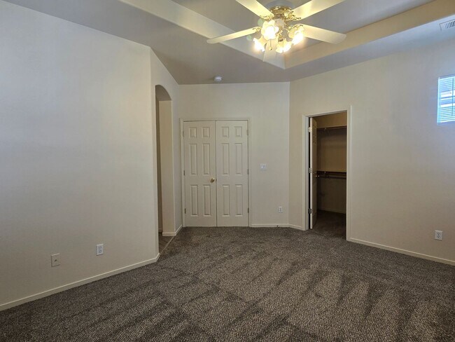 Building Photo - Beautiful South Reno Home in Gated Community
