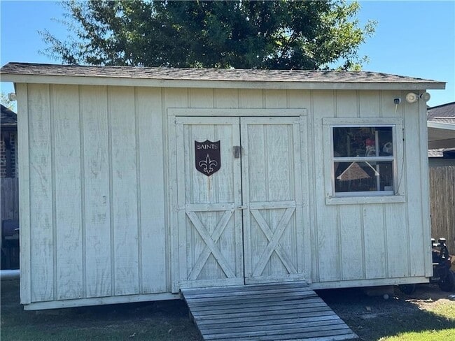 Building Photo - 1933 Bryce Dr