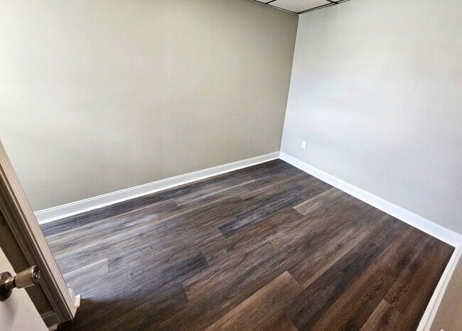 Building Photo - Fantastic Updated South Philadelphia Home ...