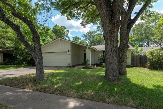Building Photo - 12314 Double Tree Ln