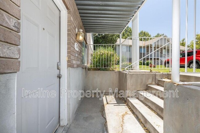 Building Photo - 774 N 1060 W