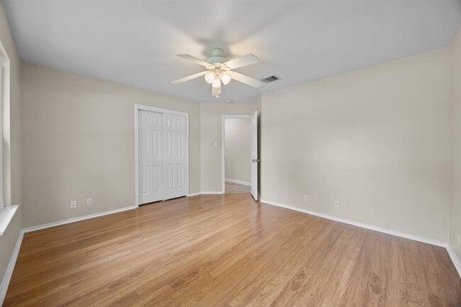 Building Photo - 1617 Abbey Ln