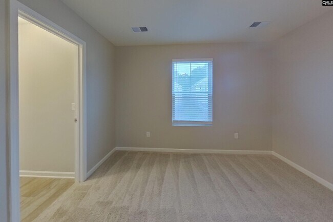 Building Photo - 1076 Crescent Moon Lp