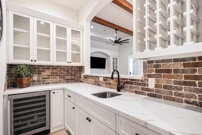 Building Photo - 1703 Madera Oaks Ct