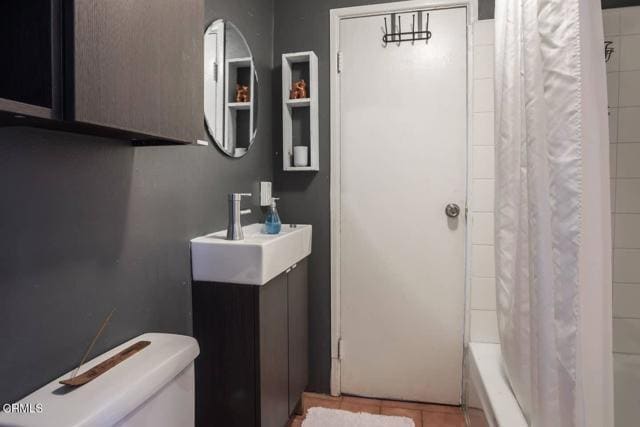 Building Photo - 2033 Echo Park Ave