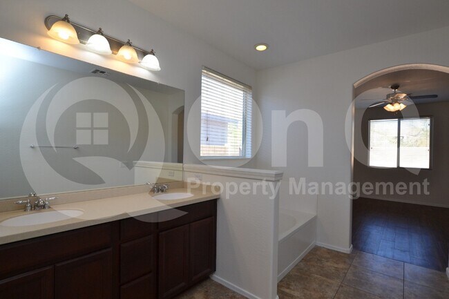 Building Photo - 9182 W Black Hill Rd