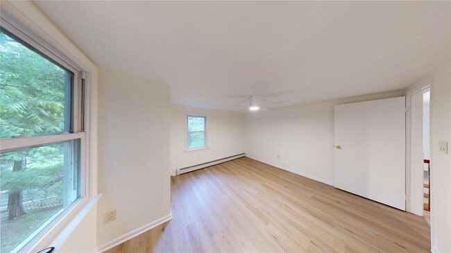 Building Photo - 406 Christian Herald Rd