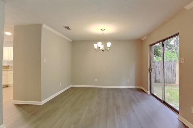 Building Photo - 64 Hickory Oak Dr