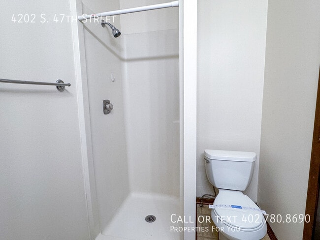 Building Photo - 4202 S 47th St