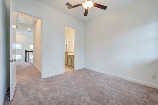 Building Photo - 1417 Adell Rose Ln