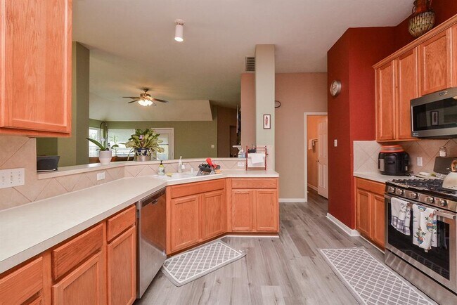 Building Photo - 24810 Sageford Ct