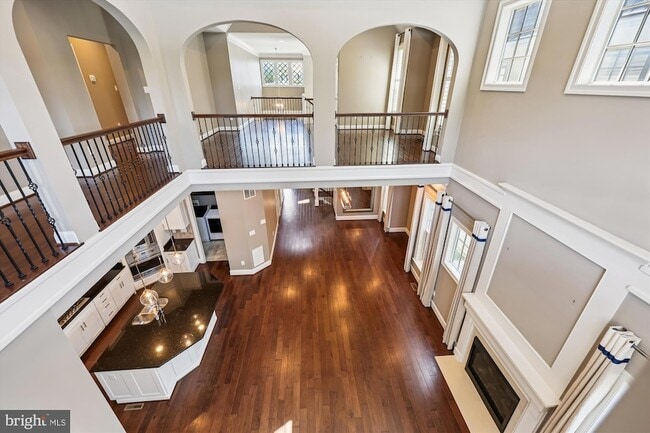 Building Photo - 448 Salk Cir