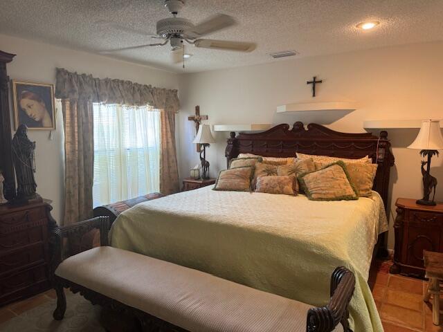 Building Photo - 5723 Lakeview Mews Cir