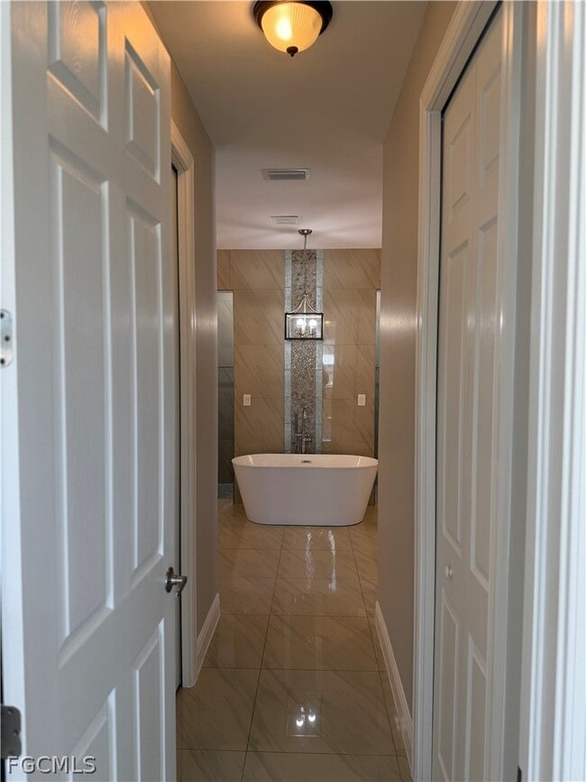 Building Photo - 3013 4th St W