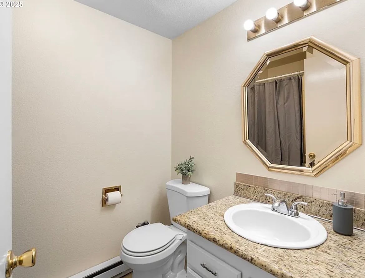 Building Photo - 7116 SW Murray Blvd