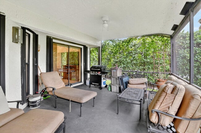 Building Photo - 20803 Cabrillo Way