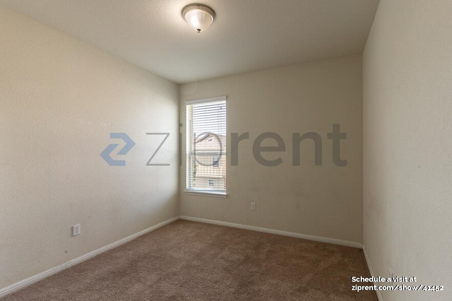 Building Photo - 3240 E Whitestone Blvd