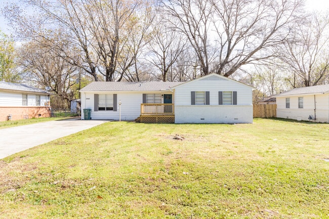 Primary Photo - 5442 Loch Lomond Rd