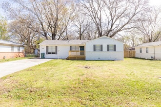 Building Photo - 5442 Loch Lomond Rd