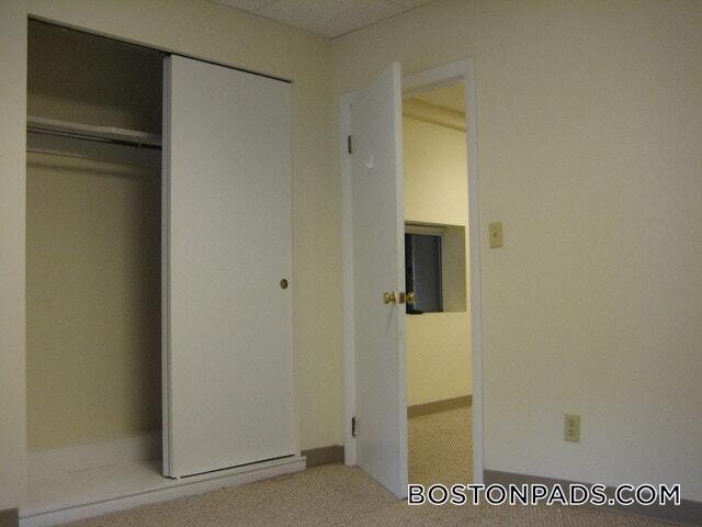 Building Photo - 62 Boylston St