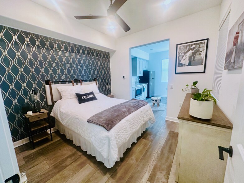 Building Photo - 10405 Galen Wy