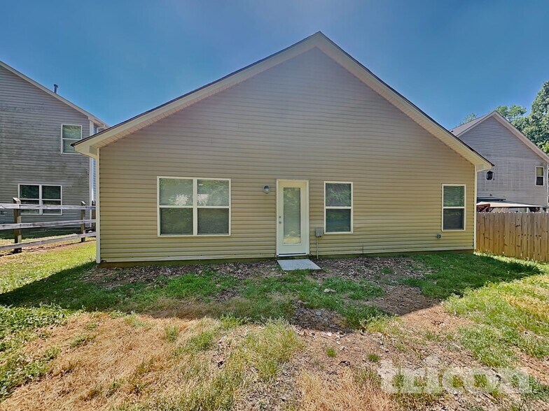 Building Photo - 7514 Mary Jo Helms Dr