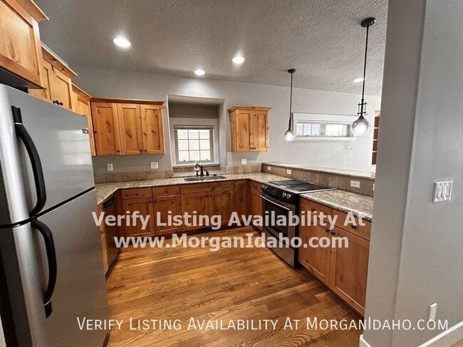 Building Photo - 10249 W Kingsbriar Dr