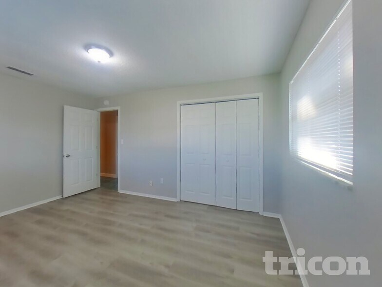 Building Photo - 268 Plumosa Dr