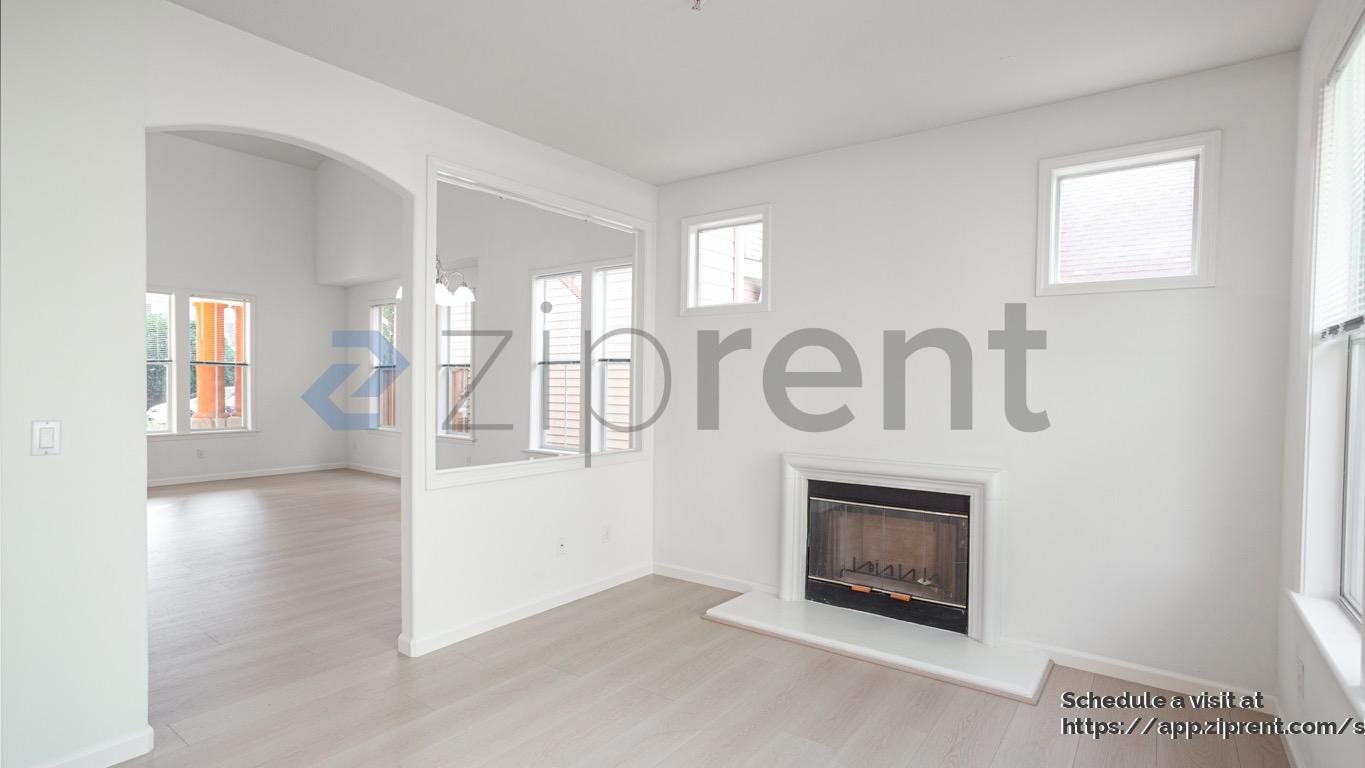 Building Photo - 5 Chester Cir