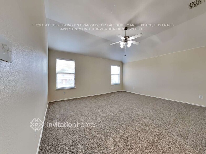 Building Photo - 12412 Sunrise Dr