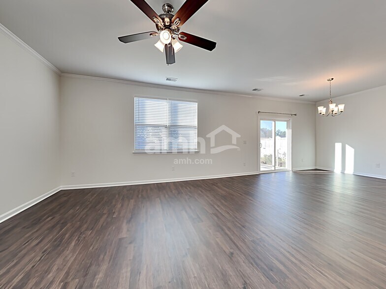 Building Photo - 509 Wayton Cir