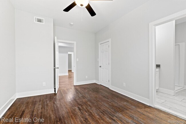 Building Photo - 2282 Belvidere St