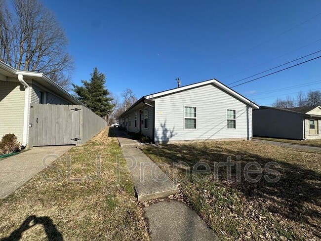 Building Photo - 218 Watt St