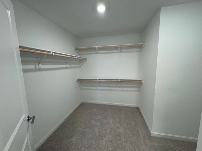 Building Photo - 6333 Dandelion St