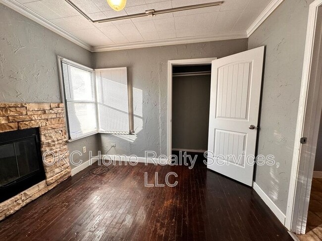 Building Photo - 2144 NW 36th St