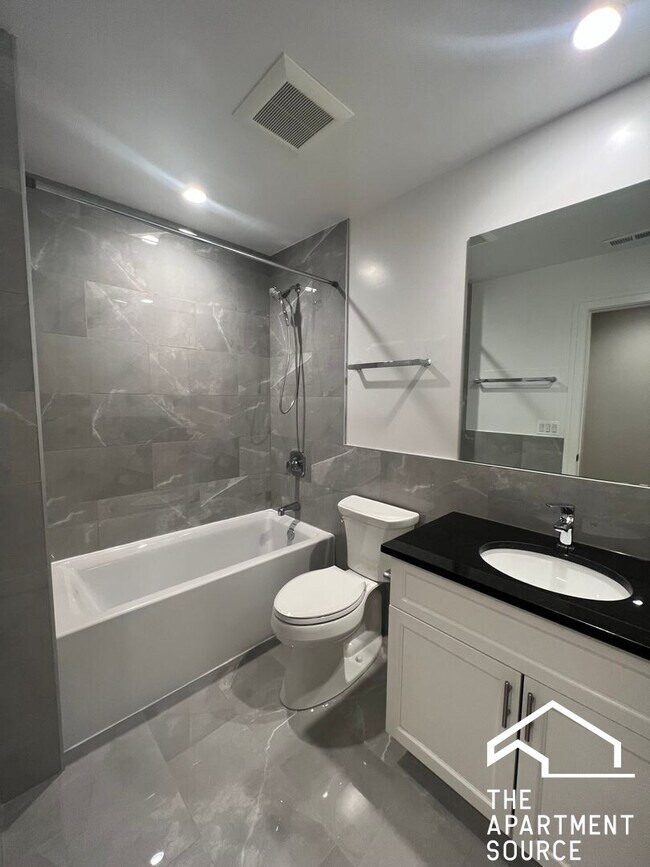 Building Photo - 4641 Malden St