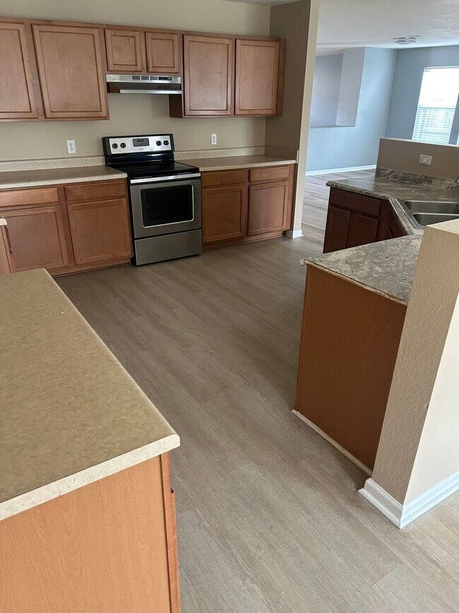 Building Photo - Madison City - County Line Road -Redstone Arsenal Gate 7