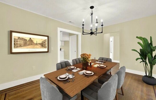 Building Photo - Beautifully Updated 3 Bed 2 Bath House in ...