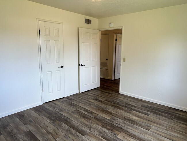 Building Photo - 1640 Stromberg Ave
