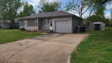 Building Photo - Totally Remodeled 2 Bed 1 Bath SW OKC!  $8...
