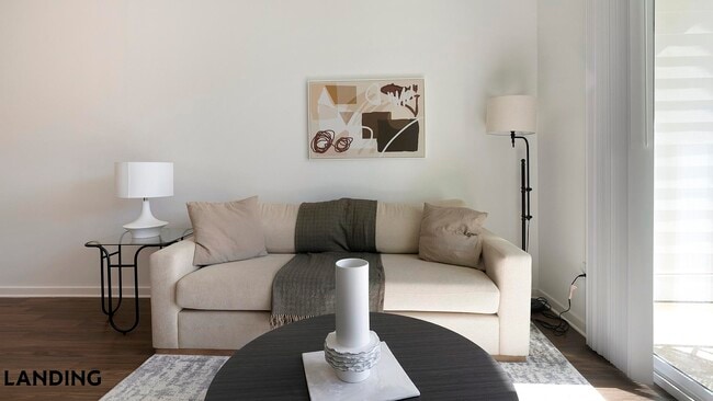 Building Photo - 515 Corso Ln